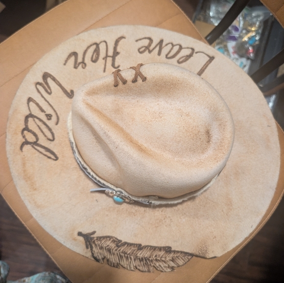 cultivated chaos Accessories - 100% Wool Feather Burned Hat